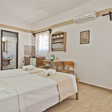 Philoxenia Studios 1 Karpathos Exterior photo